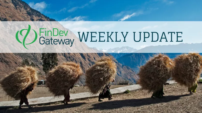 Farmers carrying hay. Photo by Arup Halder, 2012 CGAP Photo Contest. 