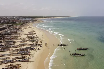 Des pirogues à Kayar au Sénégal.